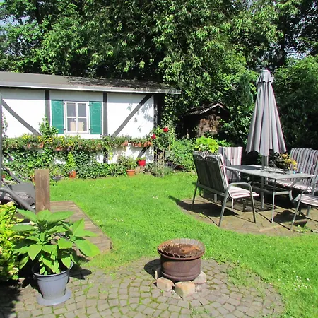 Ferienwohnung In Zentraler Lage Vor Koeln