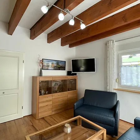 Διαμέρισμα Ferienwohnung In Zentraler Lage Vor Koeln *