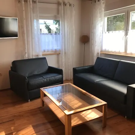 Ferienwohnung In Zentraler Lage Vor Koeln *