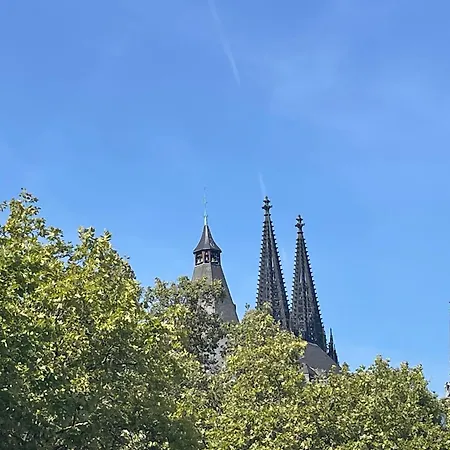 Ferienwohnung In Zentraler Lage Vor Koeln Διαμέρισμα *